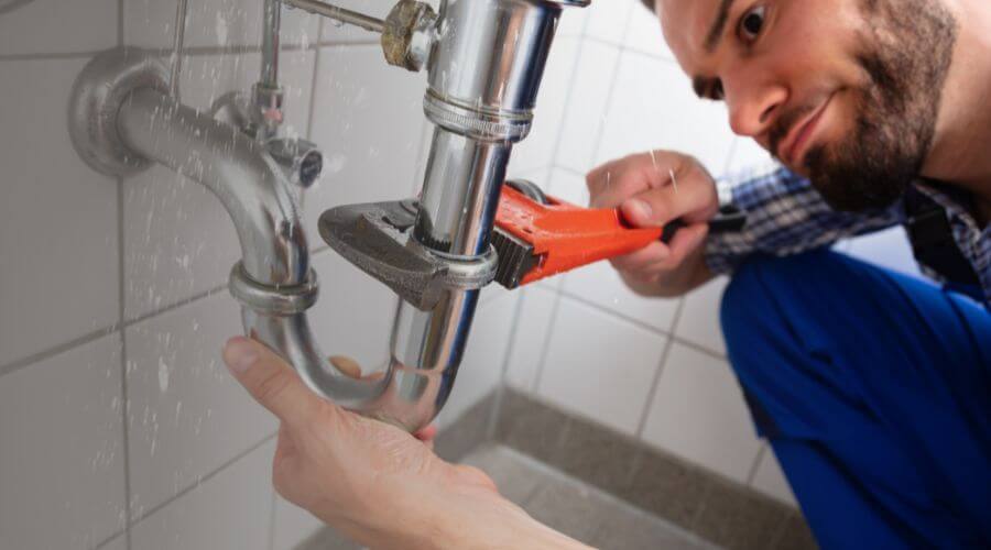 Professional same day plumber services in Bladensburg, OH